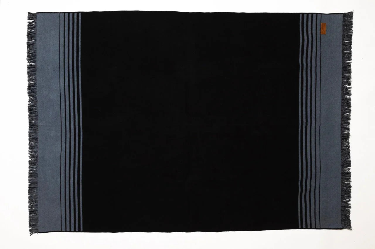 Quilotoa Black and Gray Luxury Throw Blanket - Your Western Decor