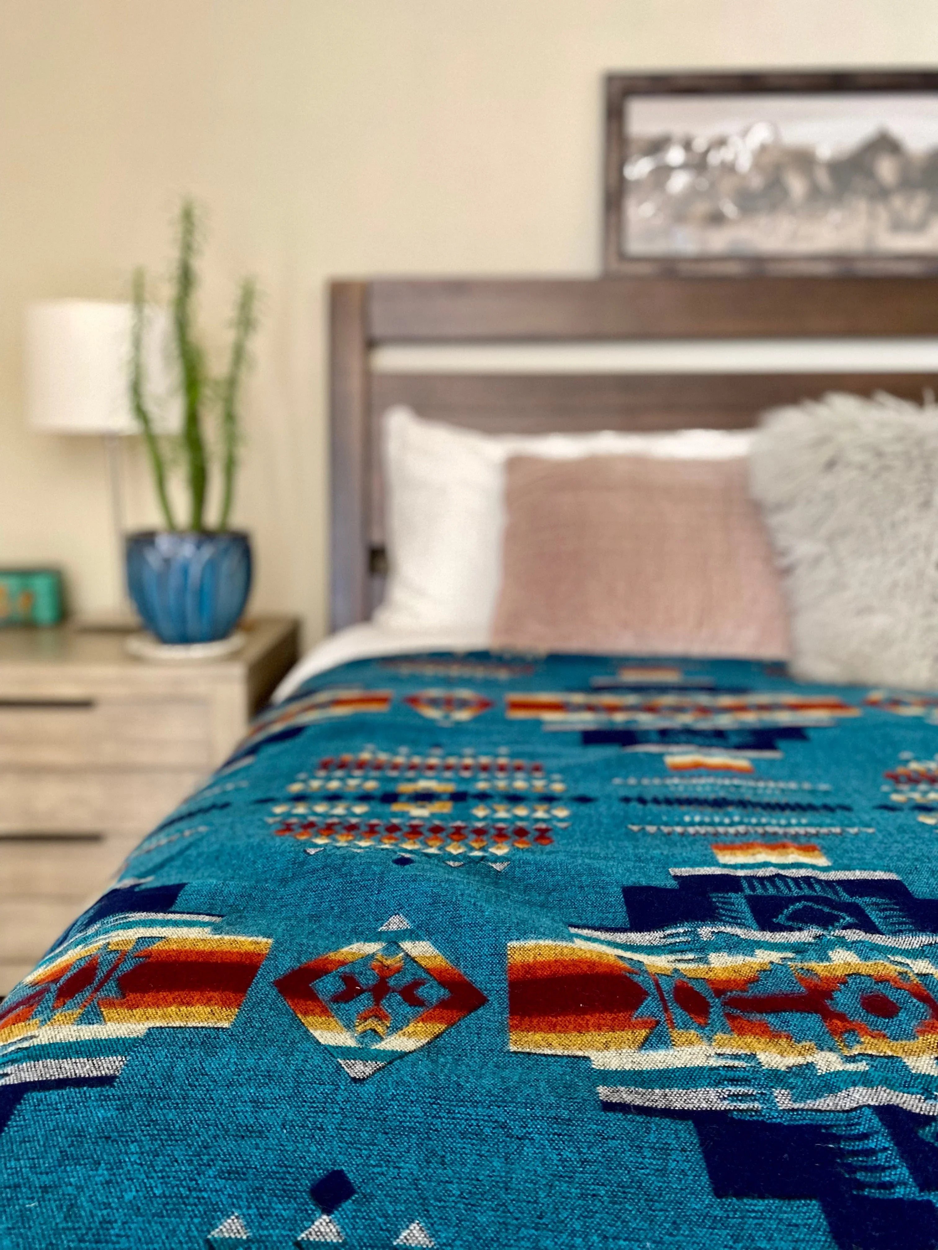 Andes Ocean - Artisan-Made Southwestern Queen-Size Blanket - Your Western Decor