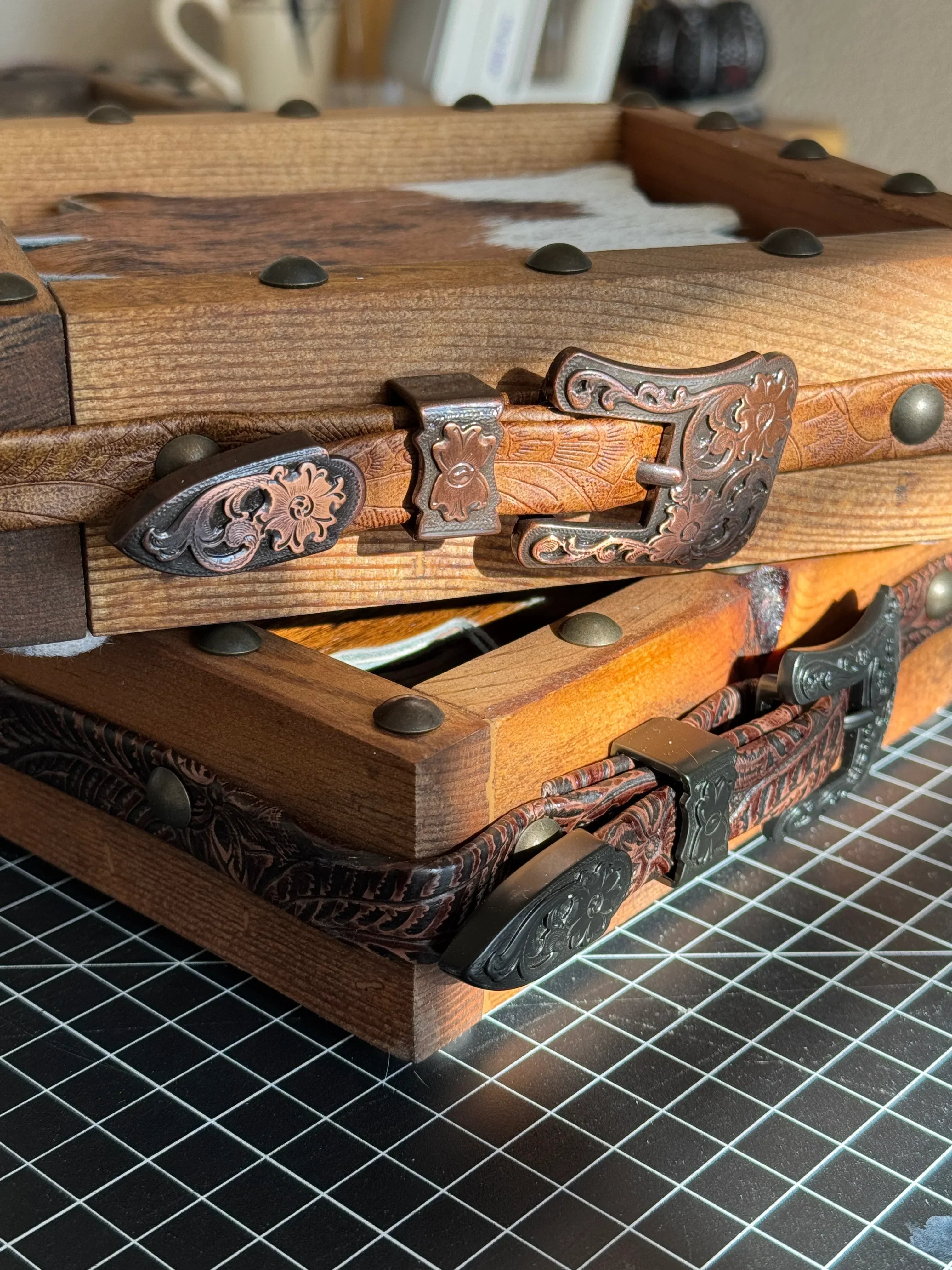 Handmade box and belts for holding/displaying cowhide coasters - Handmade in Oregon - Your Western Decor
