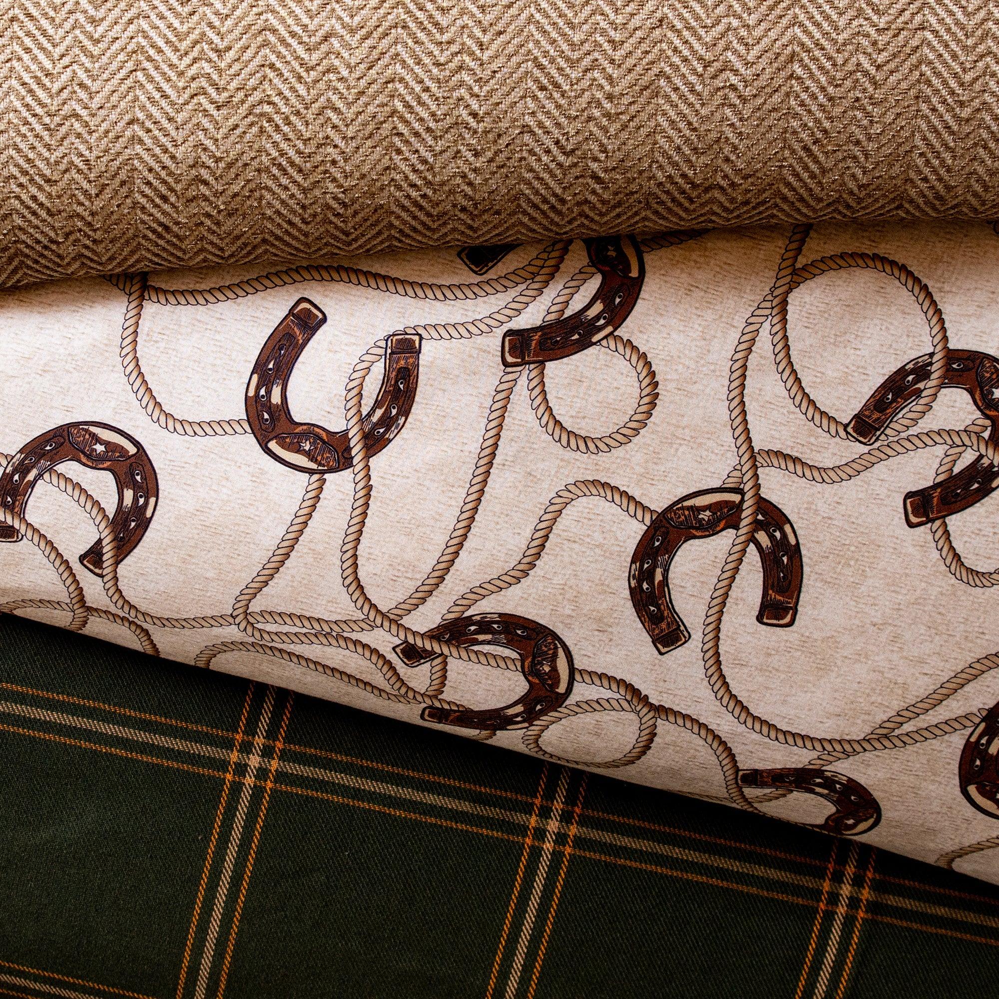 Rope and horseshoe detail on comforter - Your Western Decor