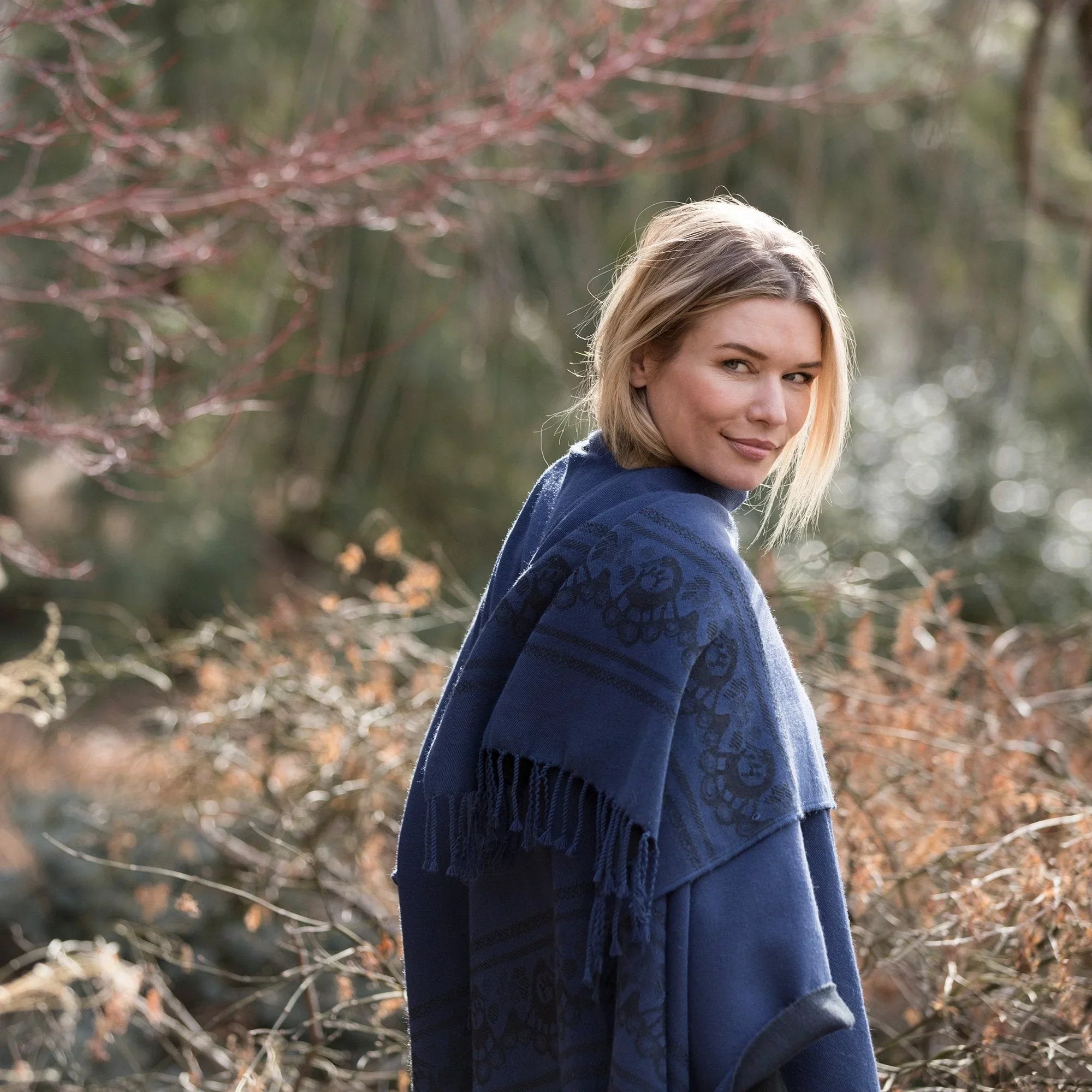 Women's Blue Shawl - Ecuadane