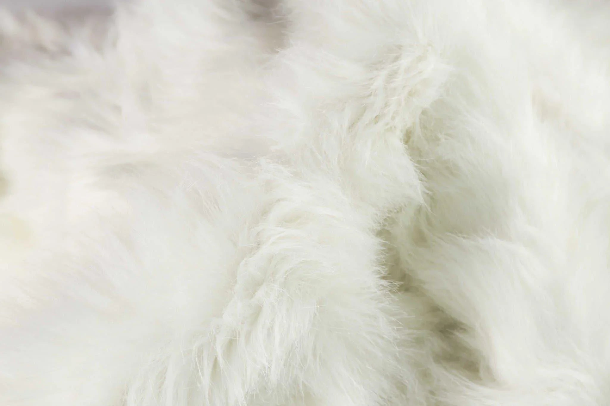 Faux Sheepskin Area Rug 6' x 6' fur detail - Your Western Decor