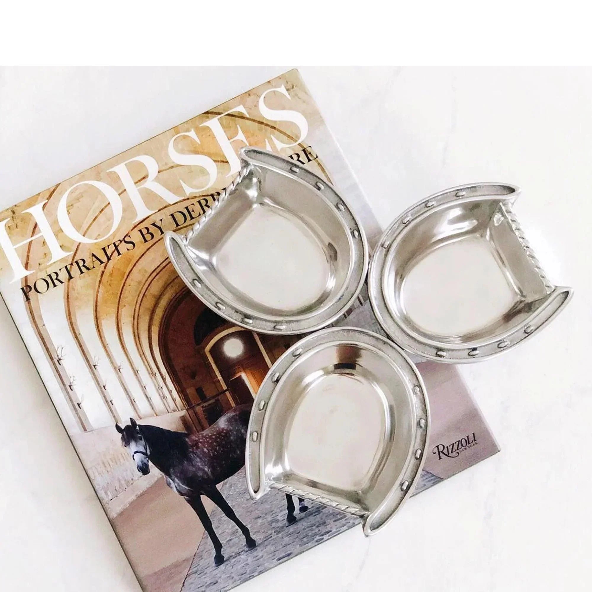 Hooves Together Bowl - Your Western Decor