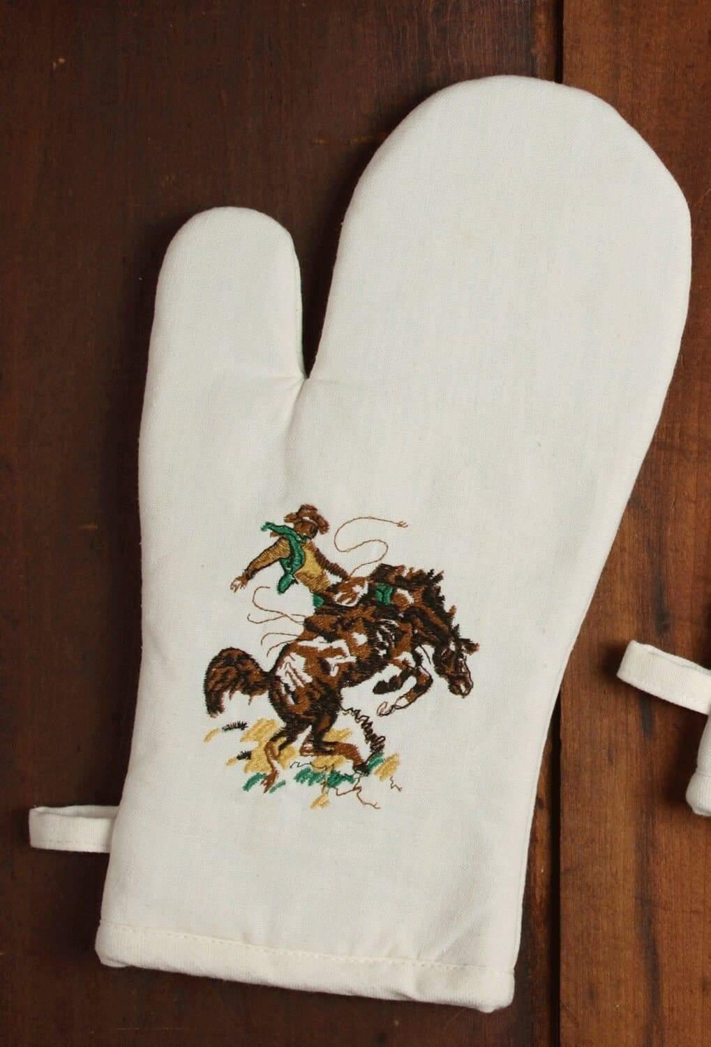 Bronc & Brands Embroidered Oven Mitt - Your Western Decor