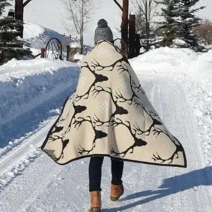 Ivory and black eco elk throw blanket - Recycled cotton 50"x60" - Your Western Decor