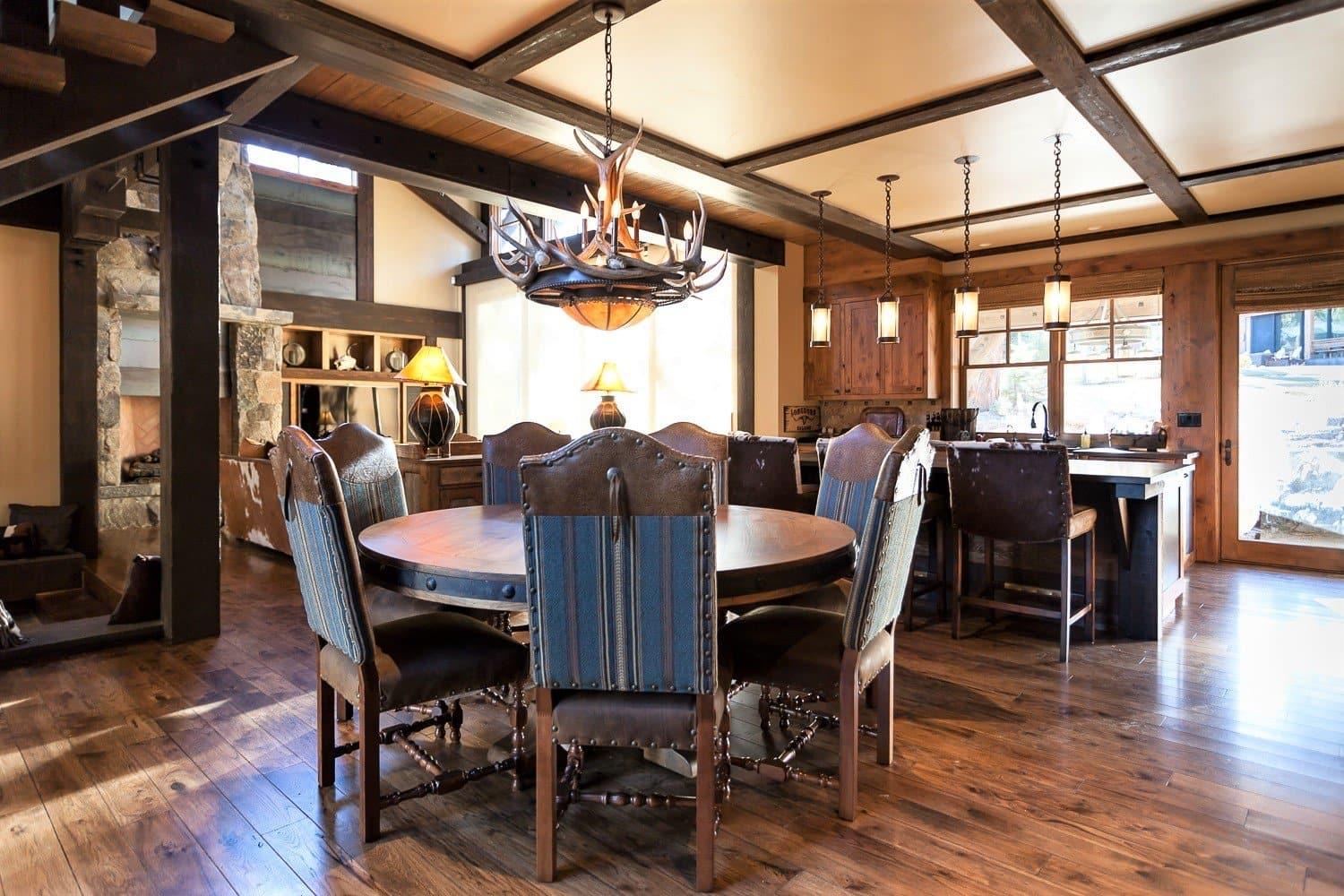 elk antler chandelier custom made in the USA - Custom lighting - Your Western Decor