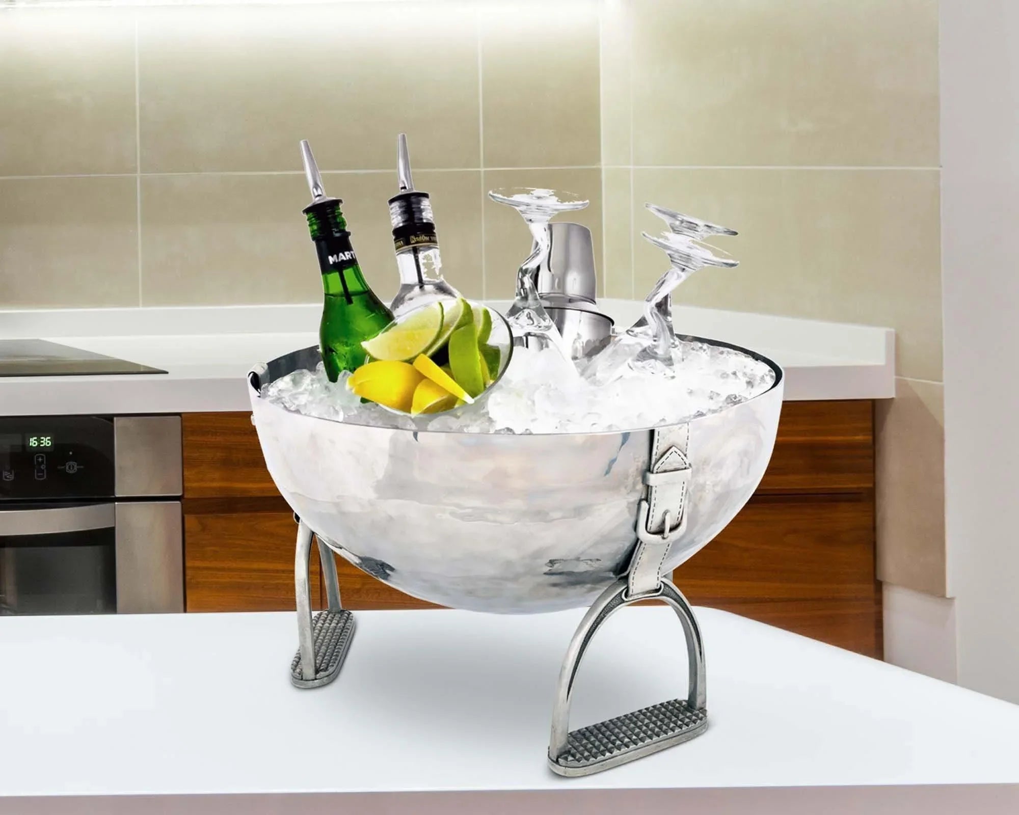 English Irons Ice Tub - Your Western Decor, LLC