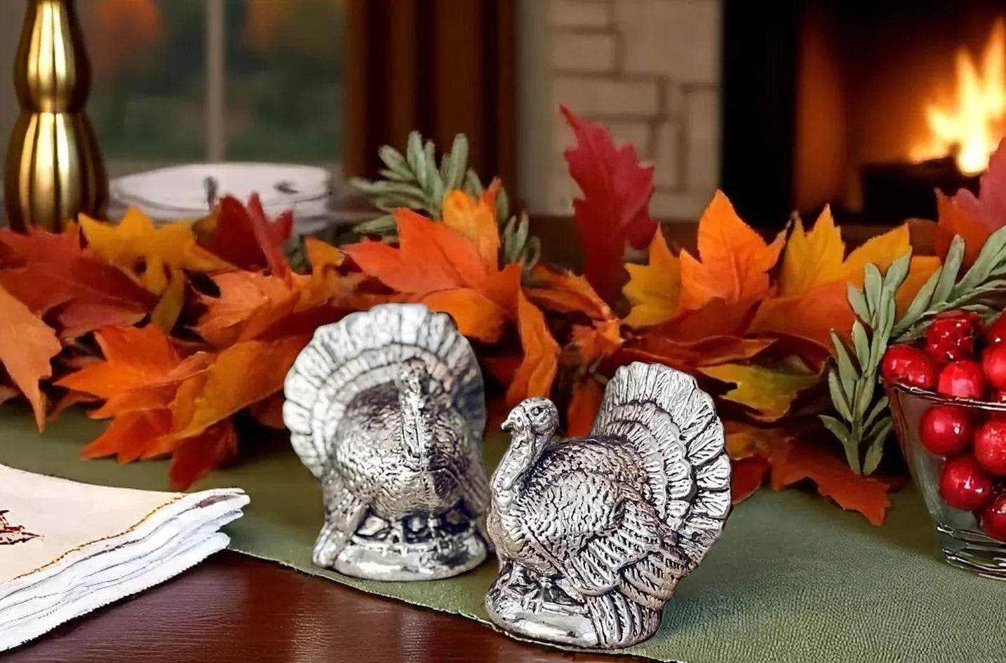 Gobble Up These Chic Thanksgiving Decor Ideas