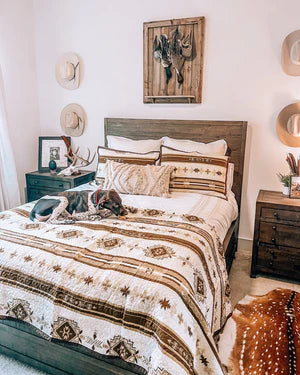 How to Design a Western-Style Bedroom