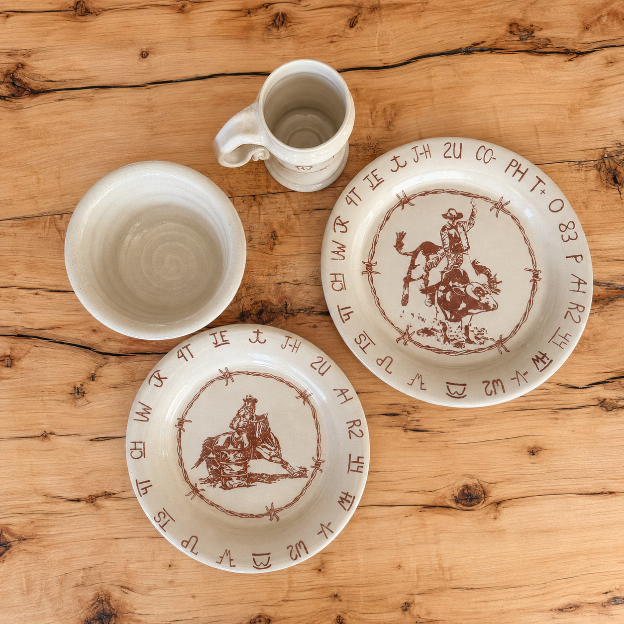 Blue Mountain Brands Exclusive Tableware