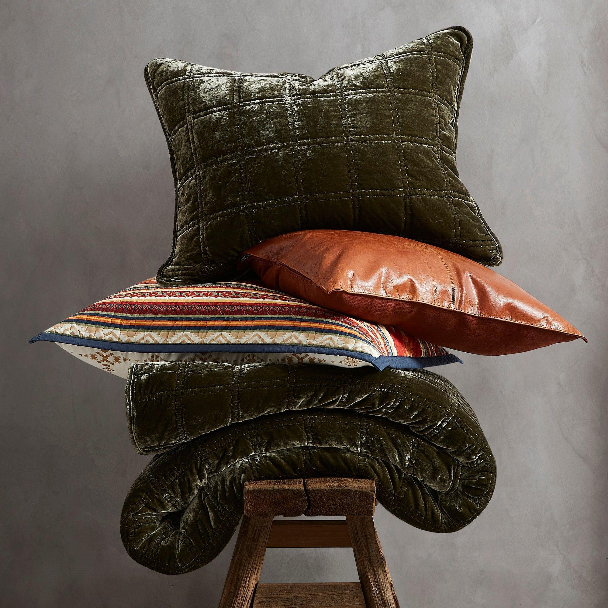 Vegas Box-Stitch Silk Velvet Quilt Set | Your Western Decor
