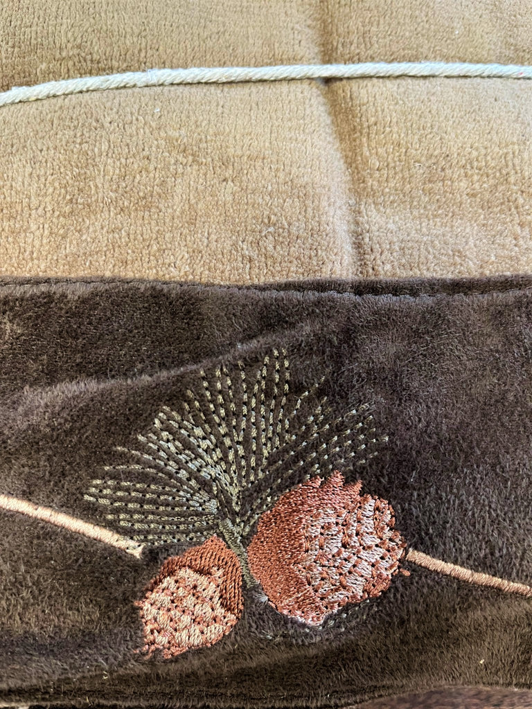 Pine cone embroidery on bath towel - Your Western Decor