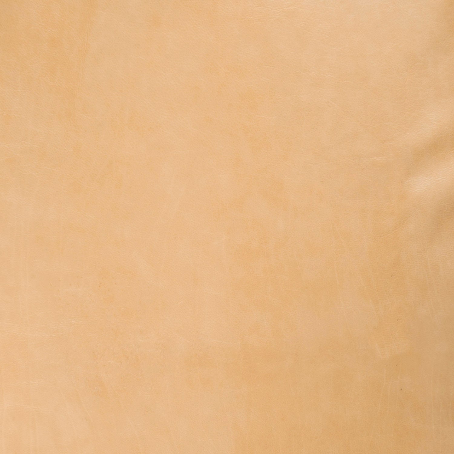 Premium Hemingway leather tanned in the US, in beige 