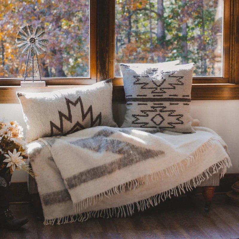 Maguey Handwoven Wool Blanket and Pillows - Your Western Decor