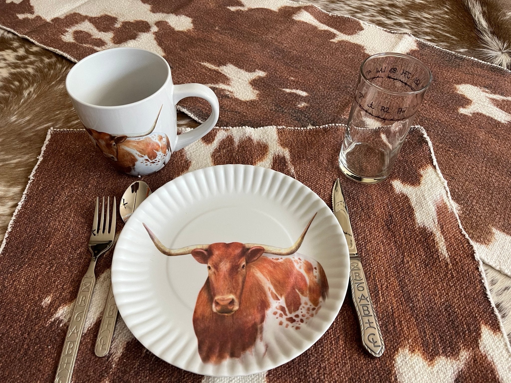 Western Table Setting, dishes, flatware, linens - Your Western Decor