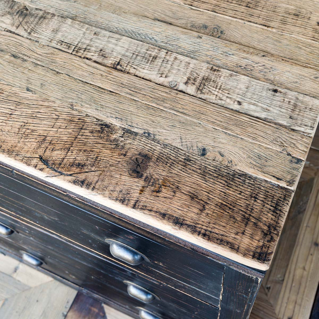 Desk wood detail - Your Western Decor