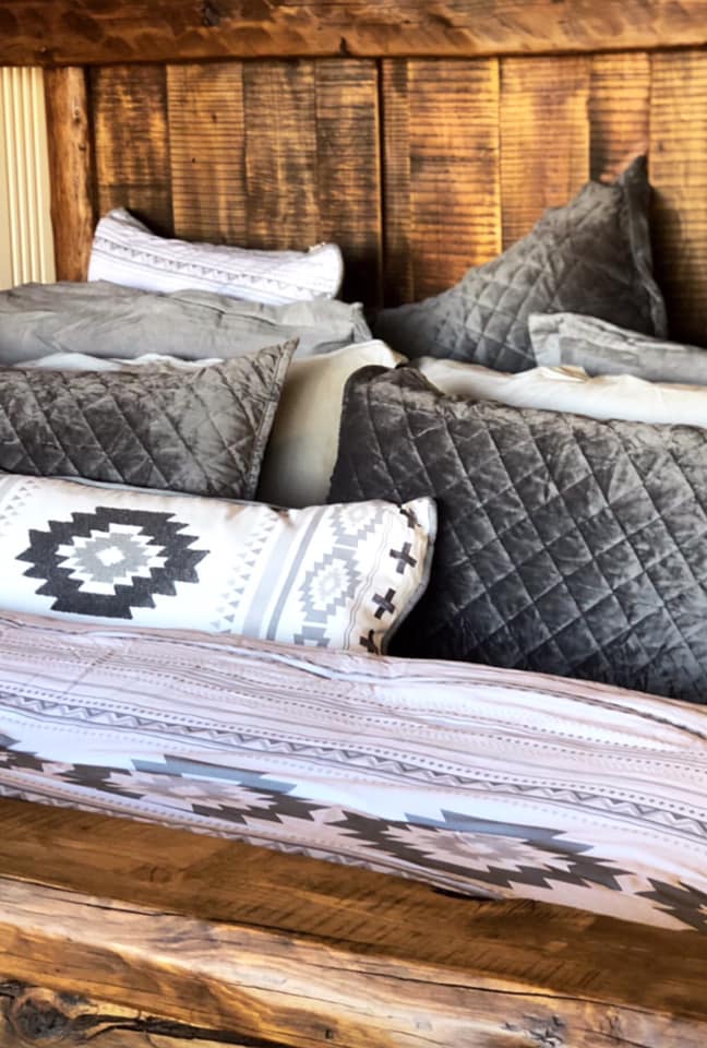 Ash & Ice Southwestern white and grey comforter collection - Your Western Decor