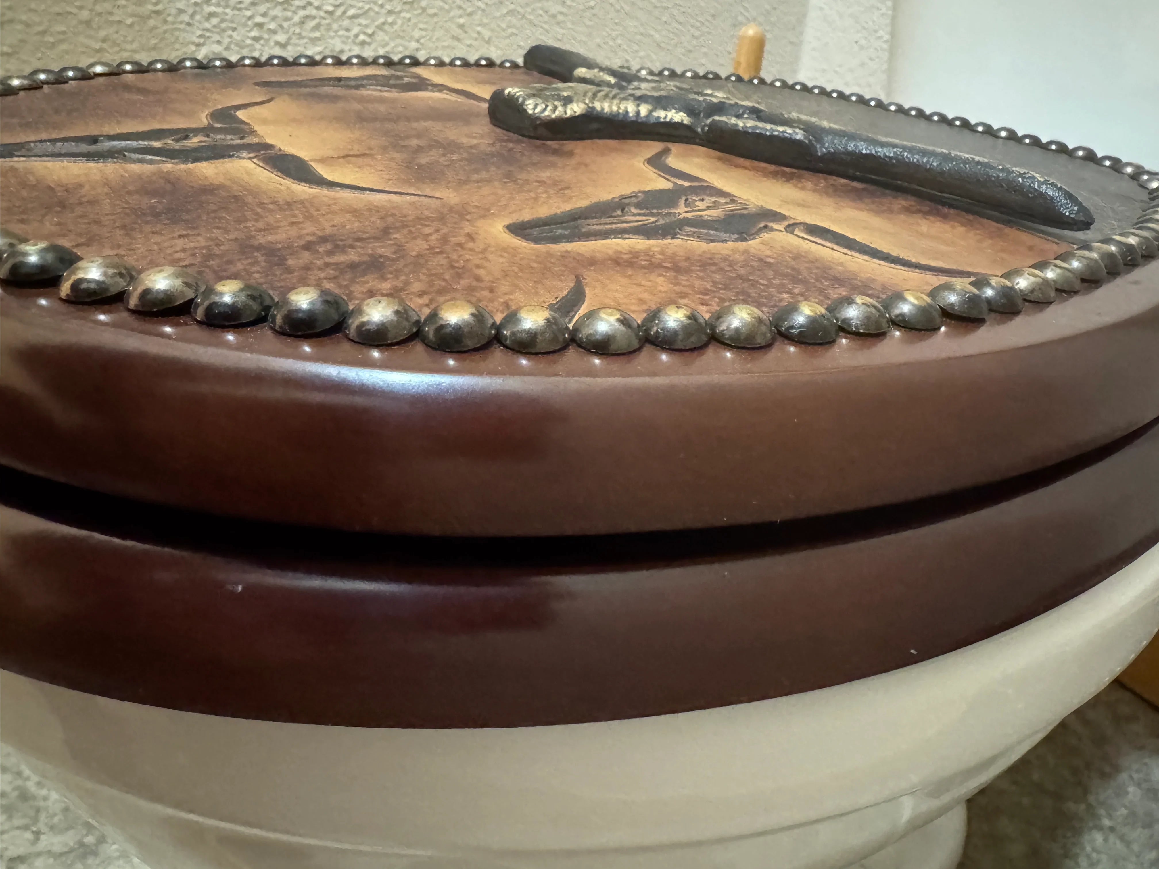 Handmade, custom made, American made Longhorn & Leather Deco Toilet Seat 
