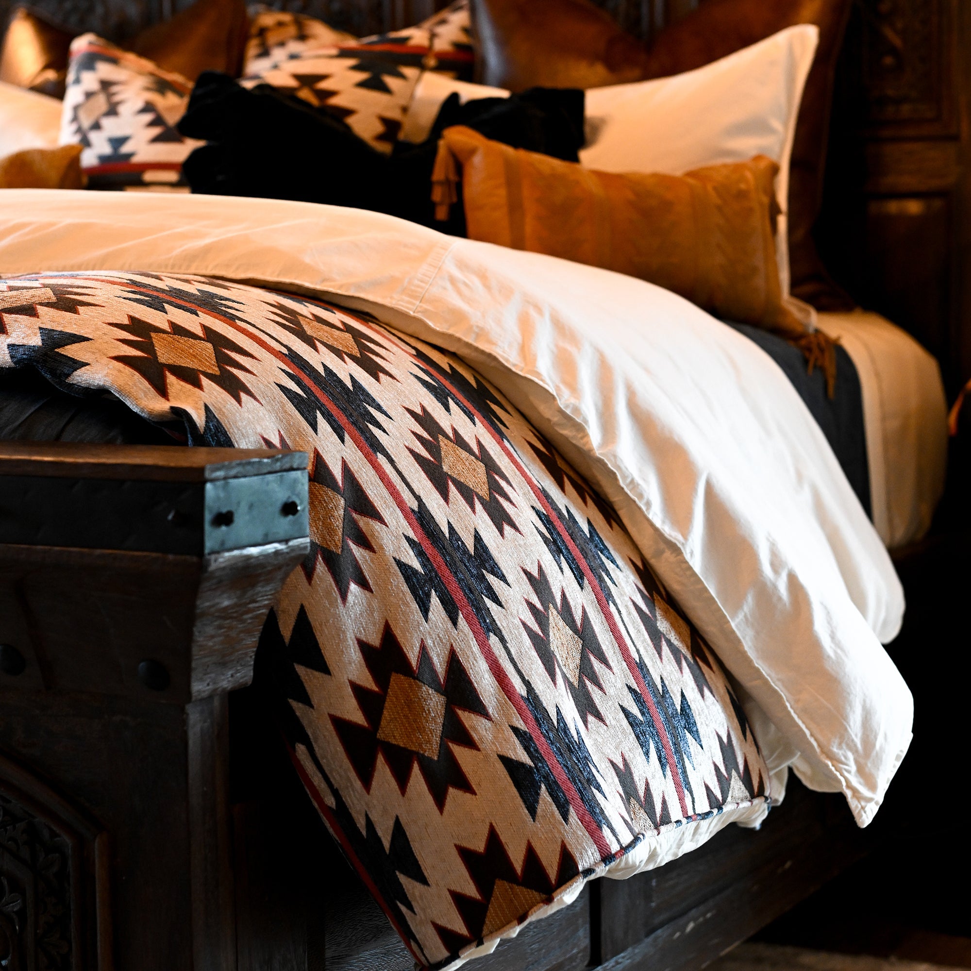 Patterned comforter detail - Your Western Decor