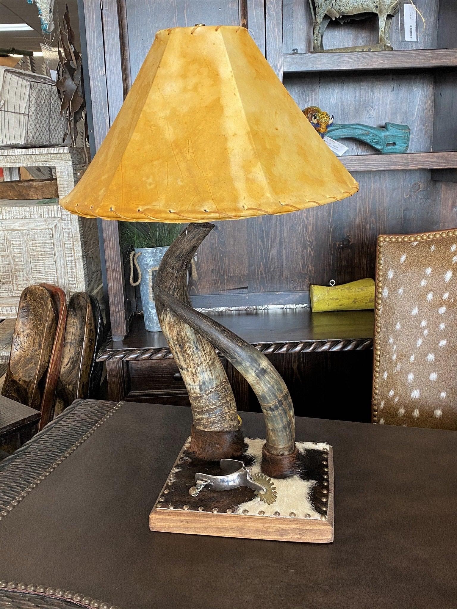 Double steer horn rustic western, handmade table lamp - American made lamps - Your Western Decor