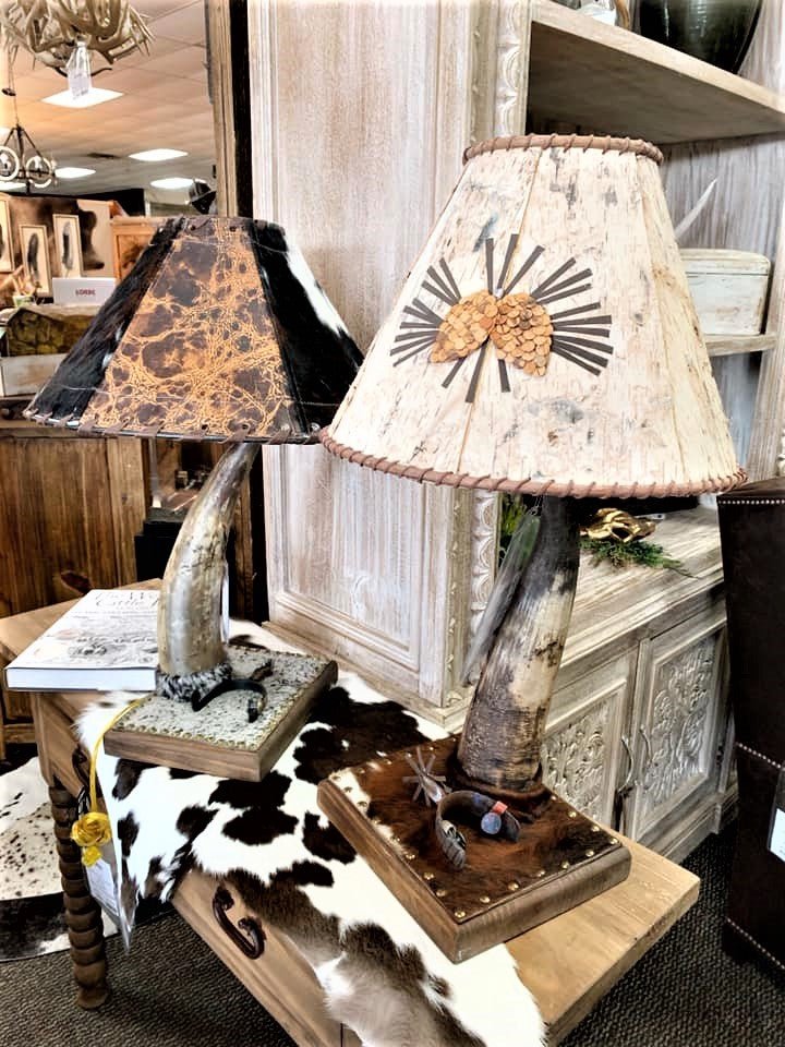 Single Steer Horn Rustic Table Lamps with cowhide base - Your Western Decor