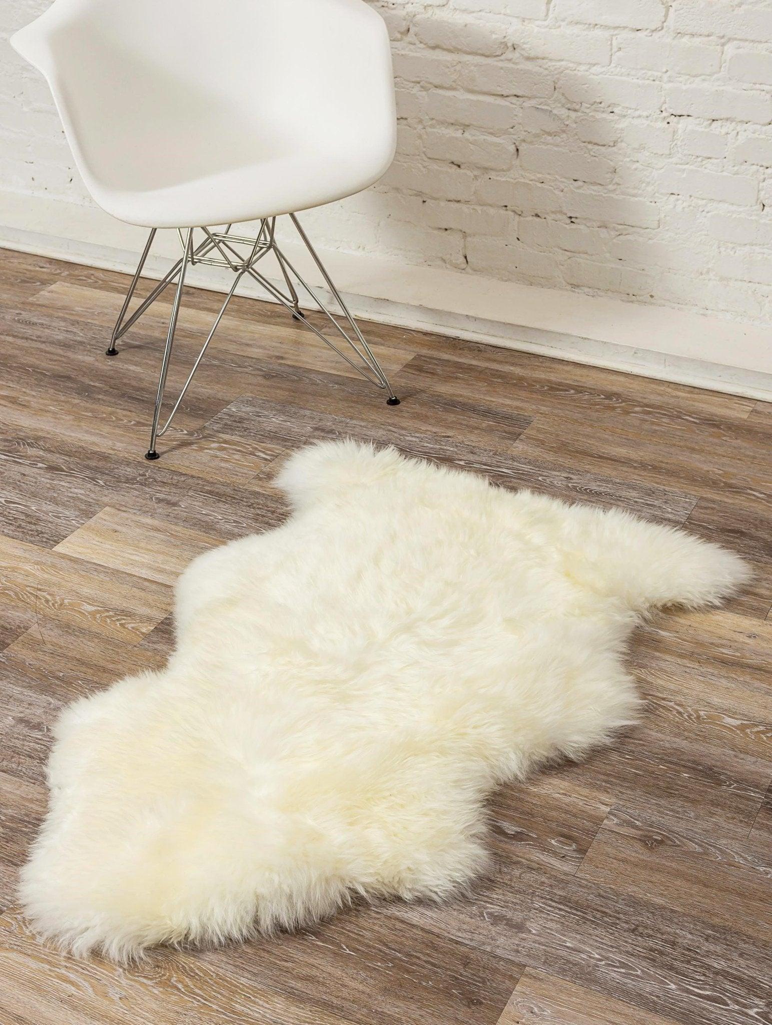 New Zealand Natural Sheepskin Rug. Ivory. Your Western Decor