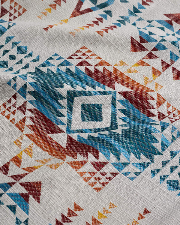 PENDLETON Painted Rock ブランケット Pilot Rock Sunset Fabric by Pendleton | Your Western Decor