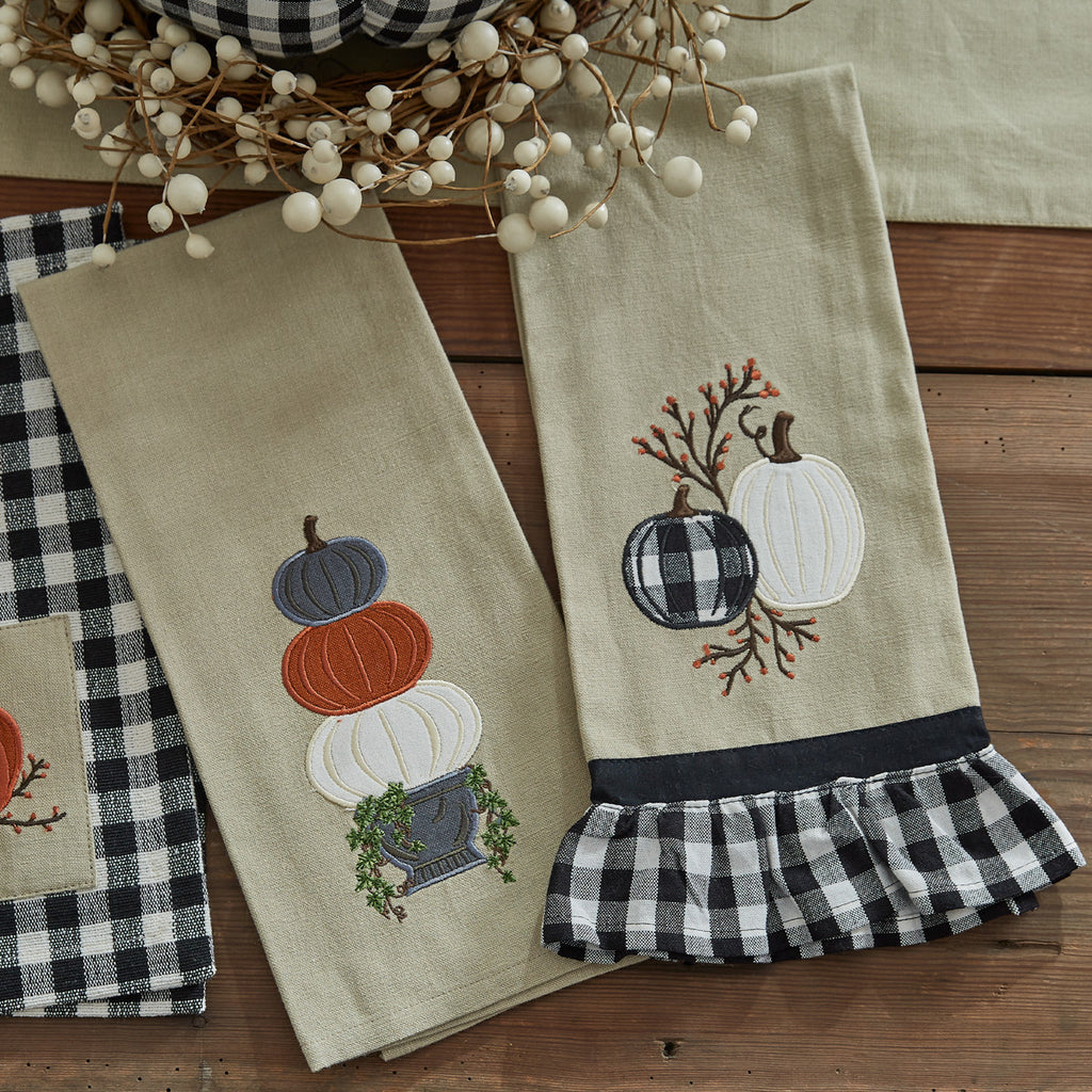 Pumpkin dish towels for fall decorating - Your Western Decor