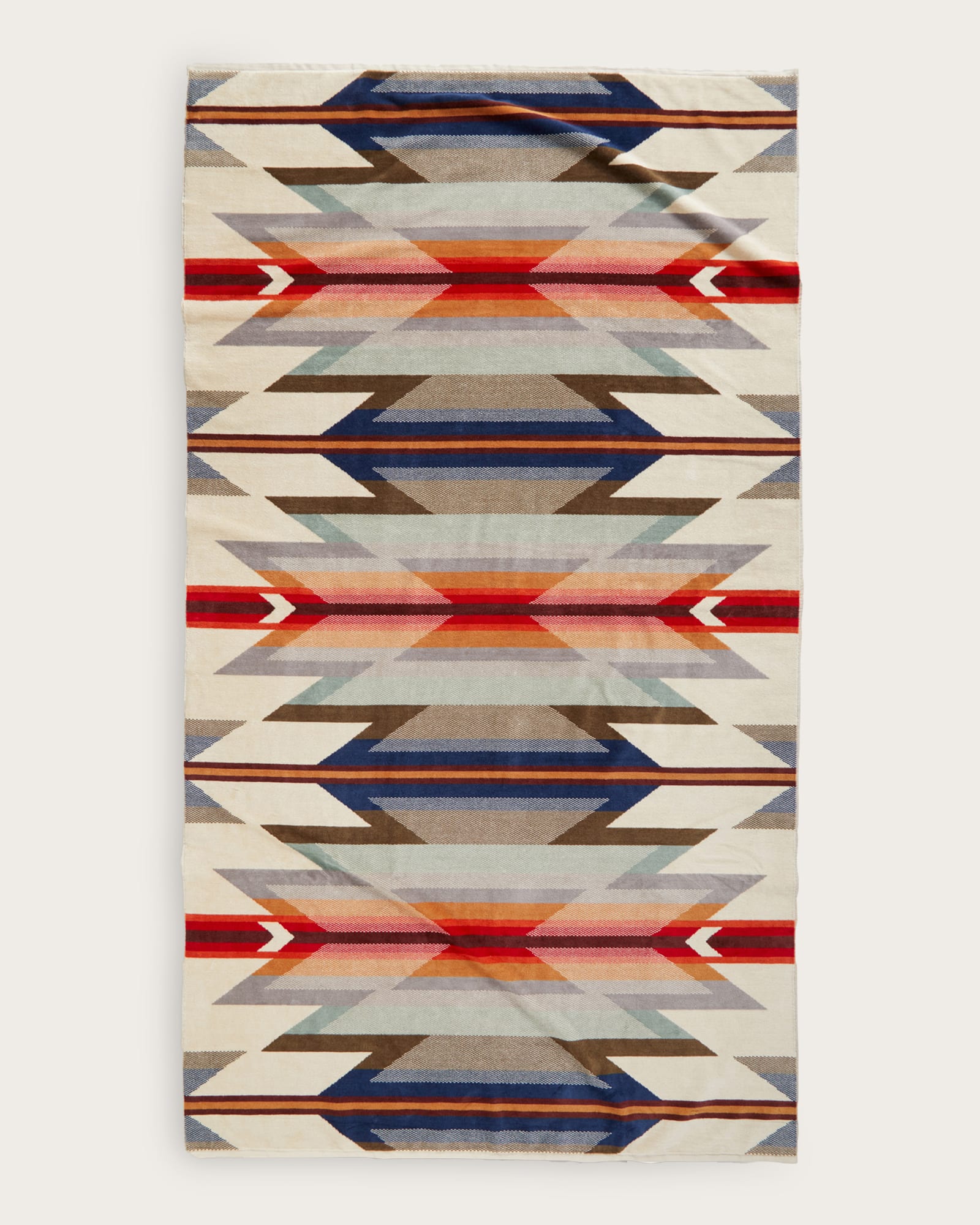 Pendleton Wyeth Trail Spa & Beach Towel featuring the exclusive Southwestern-inspired Wyeth Trail pattern in organic cotton velour.