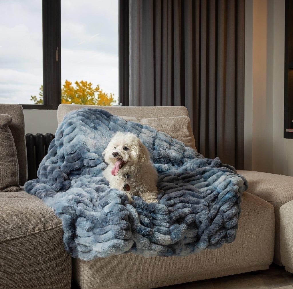 Chunky faux fur throw blanket in light blue and grey - Luxe throw blankets - Your Western Decor