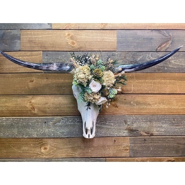 Longhorn steer skull and natural florals wall decor - Your Western Decor