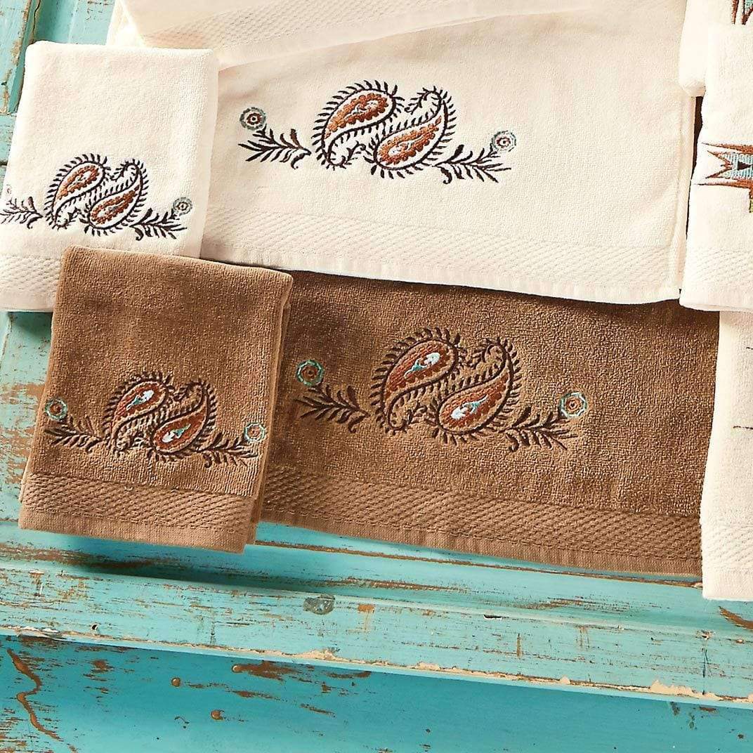 https://yourwesterndecorating.com/cdn/shop/products/paisley-bath-towels-cream-your-western-decor_9700f6f7-2e9c-4ee8-9a1f-a45bad0d7d5d.jpg?v=1666194613