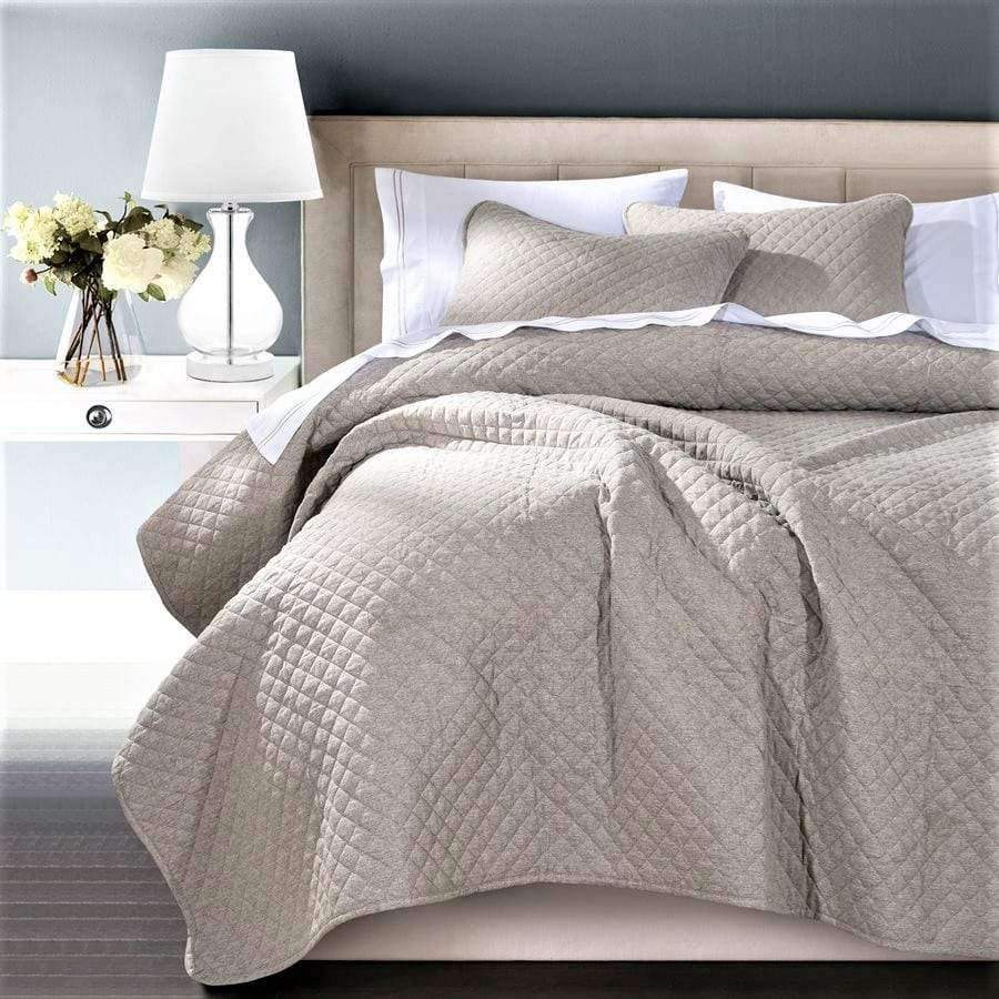 Taupe quilted coverlet - Your Western Decor