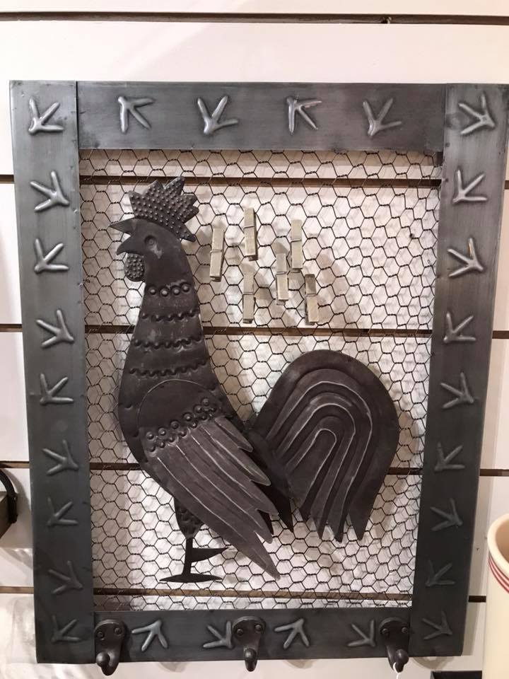 Rooster and chicken wire metal wall decor - Your Western Decor, LLC