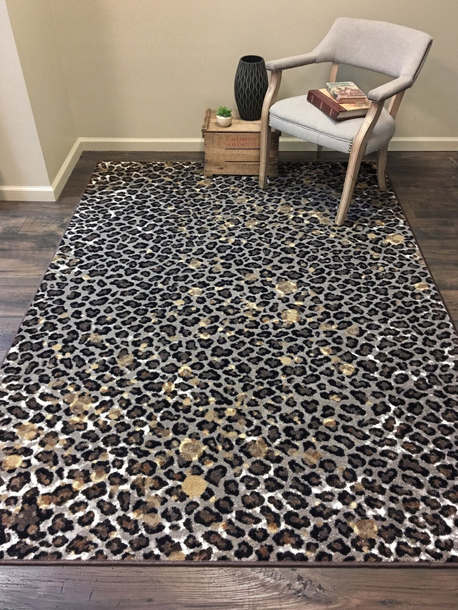 Leopard Golden Luxury Rug top